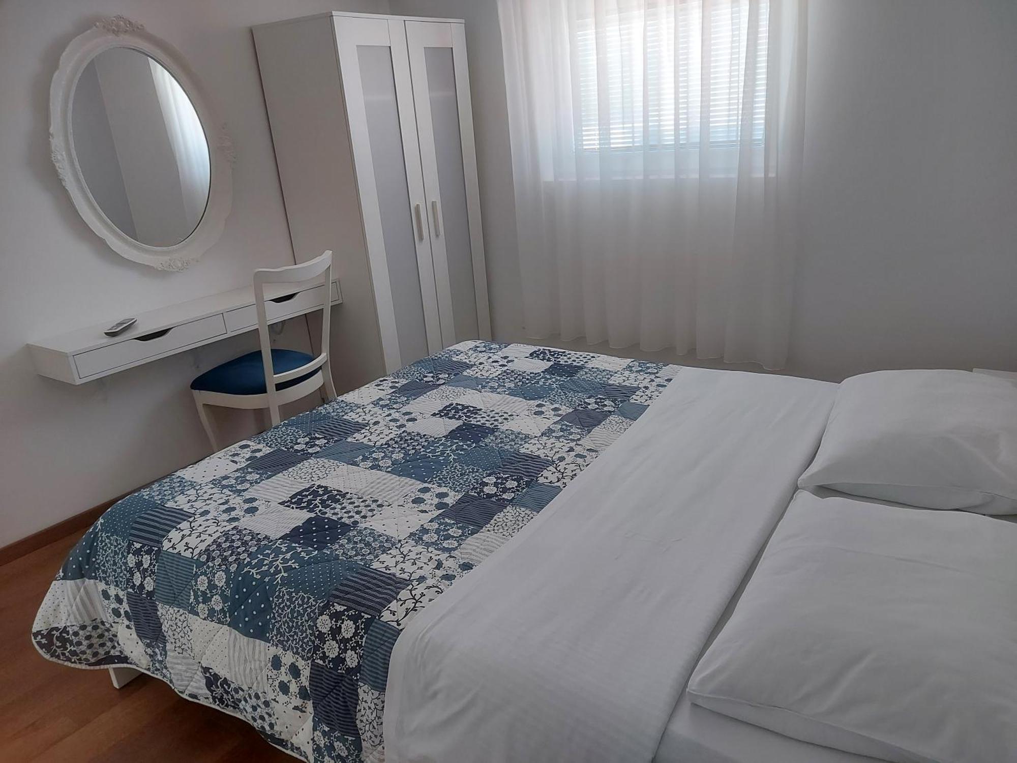 Apartman Lorna Турань Экстерьер фото
