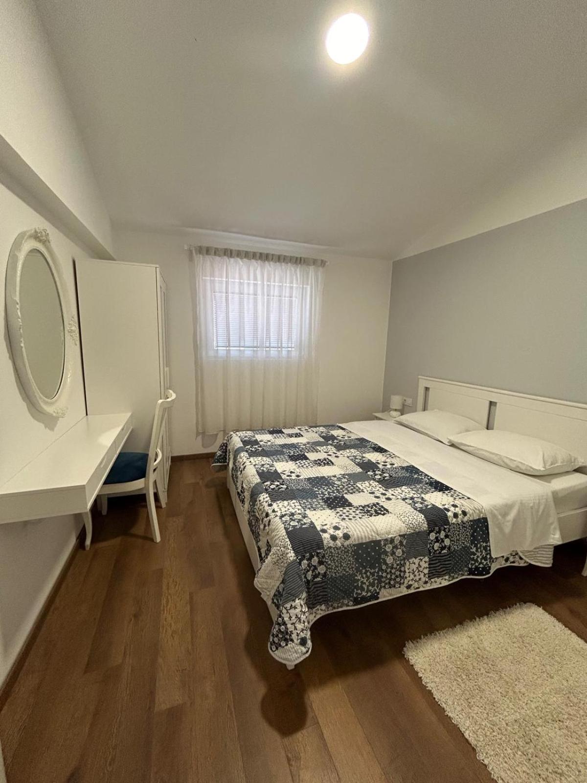Apartman Lorna Турань Экстерьер фото